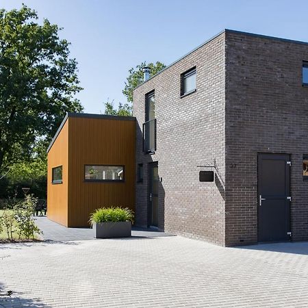 Vakantiehuis Eikzicht Gelegen Aan Het Bos Elsloo  Exterior photo