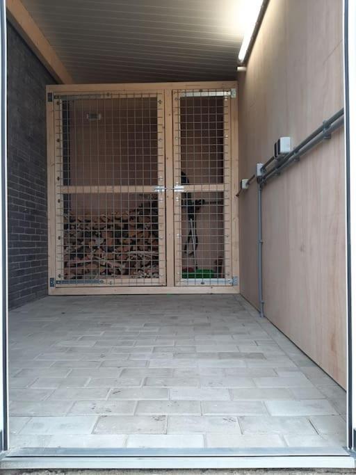 Vakantiehuis Eikzicht Gelegen Aan Het Bos Elsloo  Exterior photo