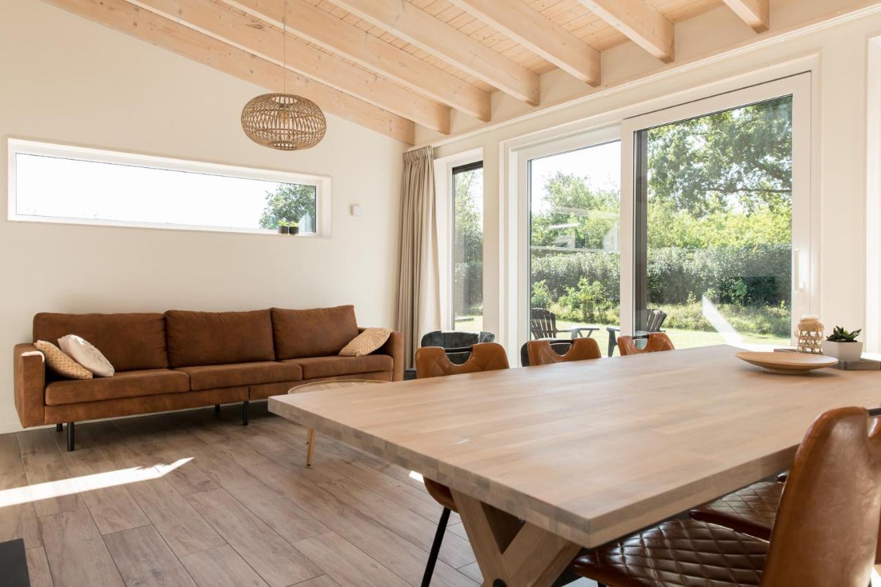 Vakantiehuis Eikzicht Gelegen Aan Het Bos Elsloo  Exterior photo